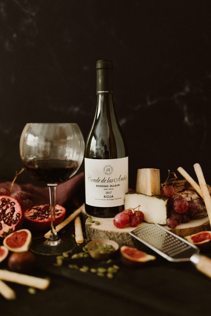 Fotografía de producto y lifestyle para la bodega Conde de los Andes
