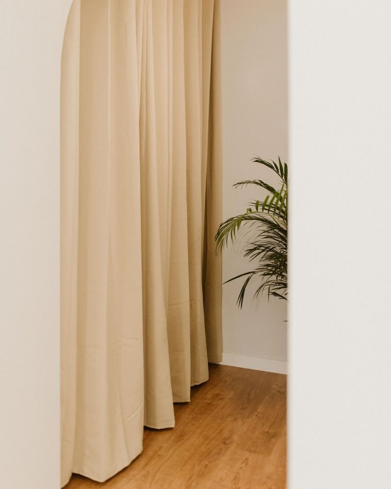 Instagram post from marinapalacios.estudio. This post is in position 6.