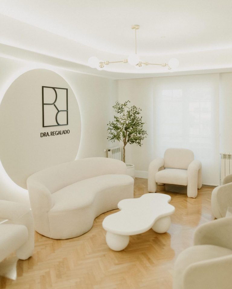 Instagram post from marinapalacios.estudio. This post is in position 5.